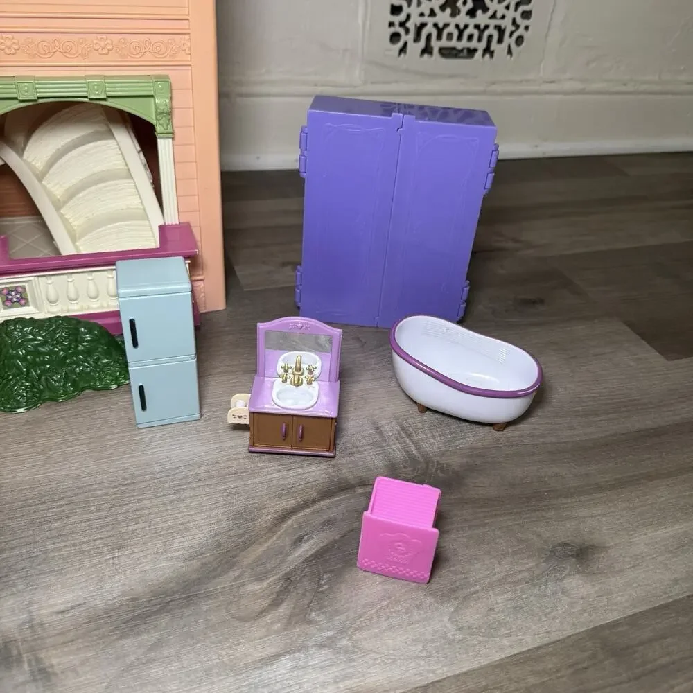 Fisher-Price like figures